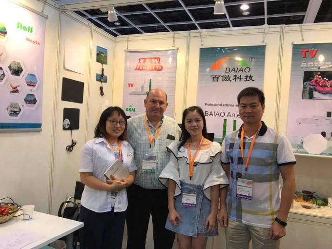 Teleskopowa 5 - 28dBi Car TV Antena WiFi z przyssawką 13